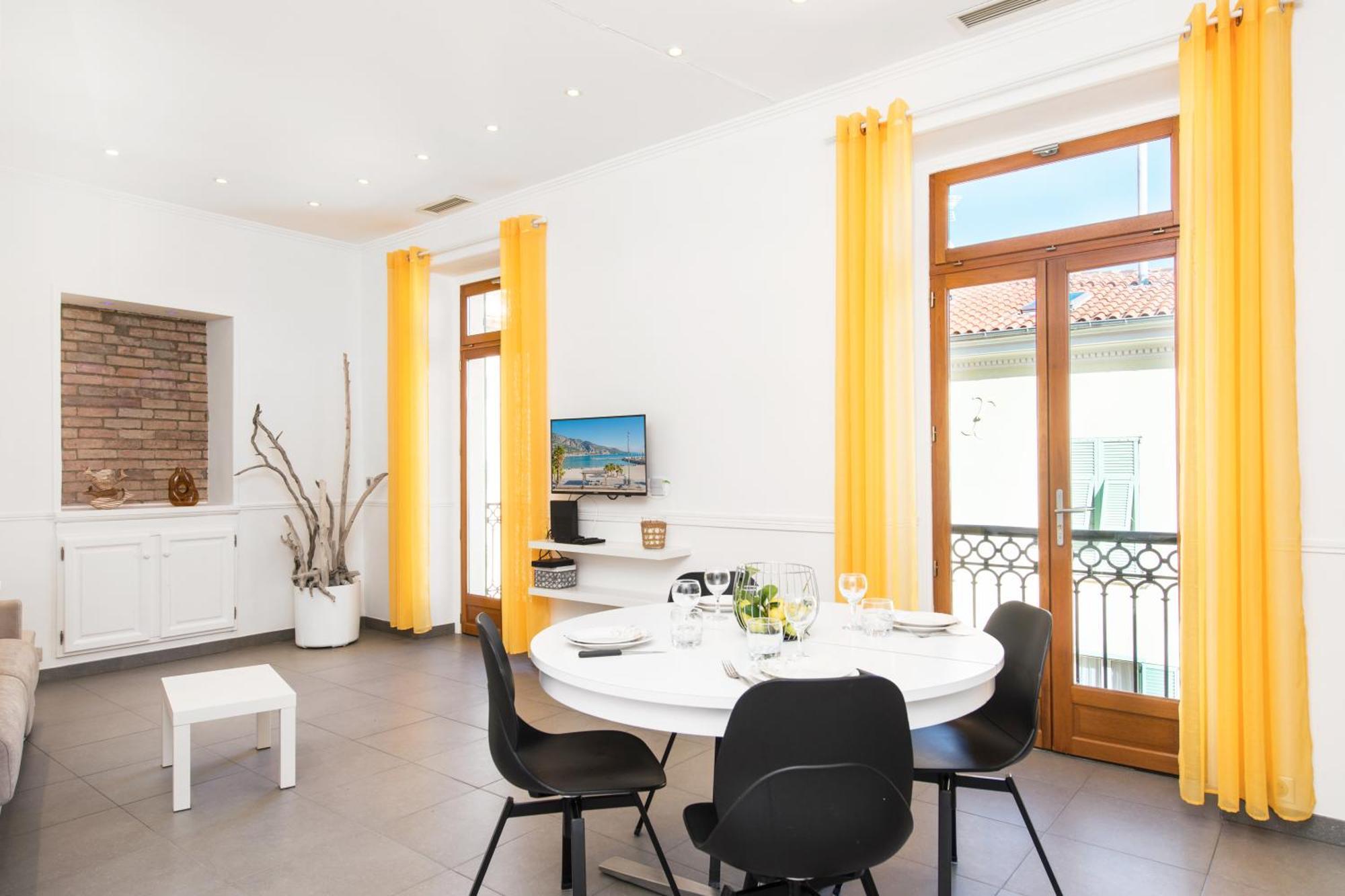 Appartement Marne Iii - Spacieux 3-4 Pieces - Carre D'or
